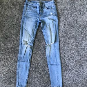 size 2 american eagle skinny jeans